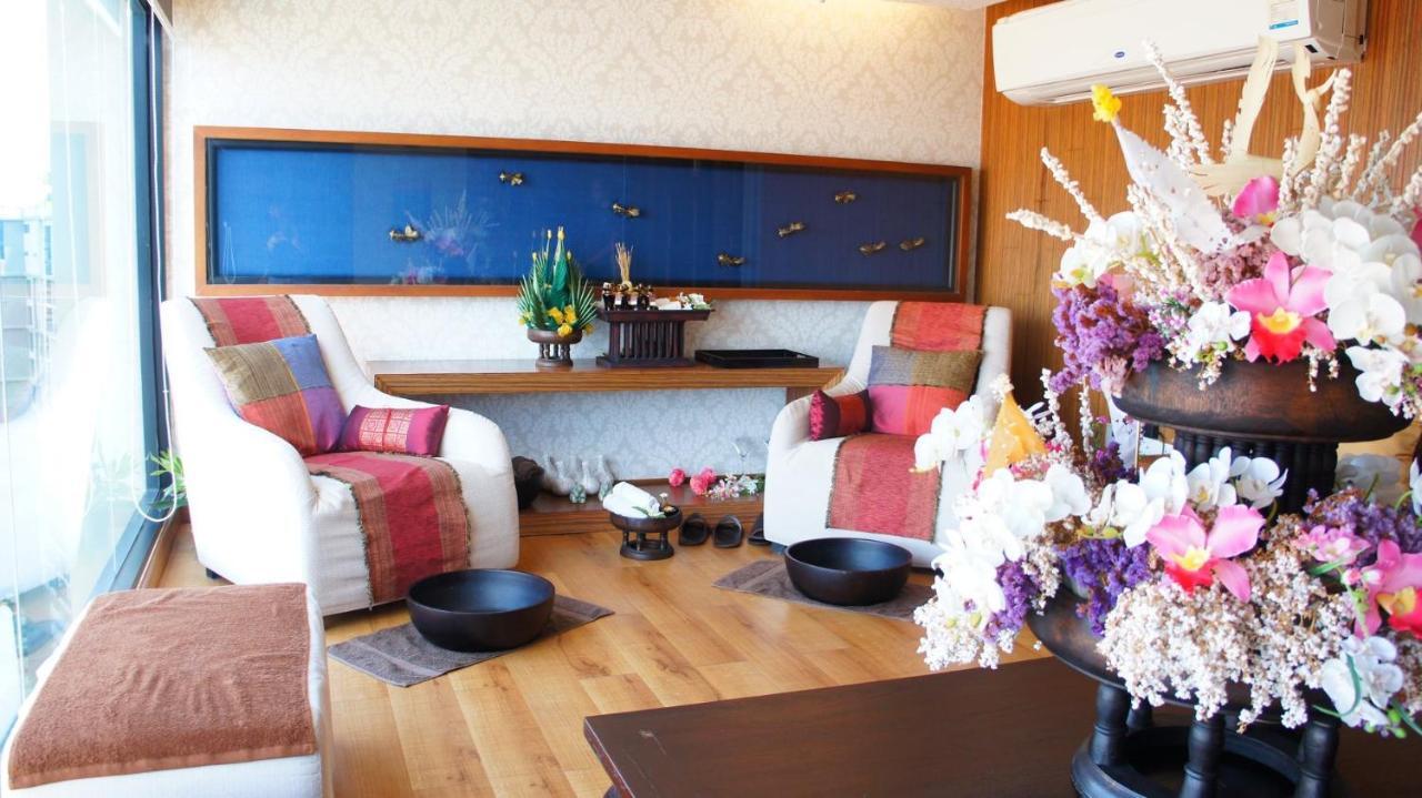 The Astra Chiang Mai Family Room ภายนอก รูปภาพ